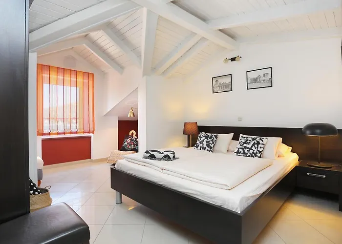 By The Sea - 18953 Apartment *